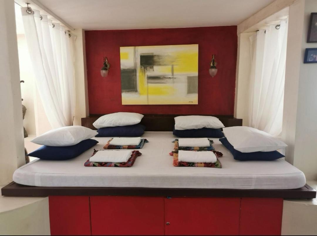 Taal Casa Conchita Bed & Breakfast מראה חיצוני תמונה